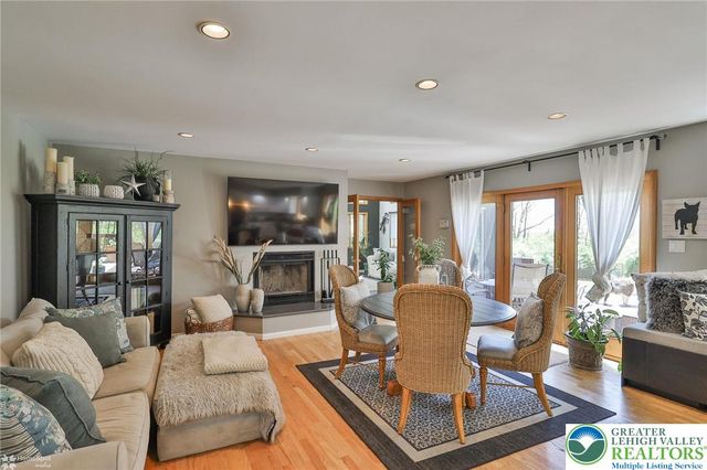 337 WOODLINE Road, Moore Twp, PA 18064
