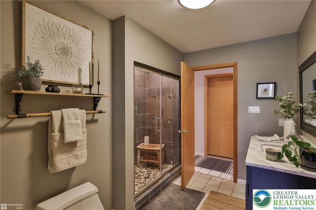 337 WOODLINE Road, Moore Twp, PA 18064