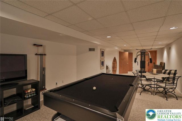337 WOODLINE Road, Moore Twp, PA 18064