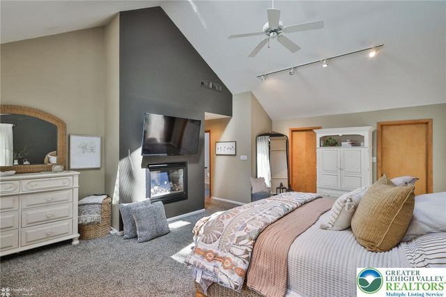 337 WOODLINE Road, Moore Twp, PA 18064