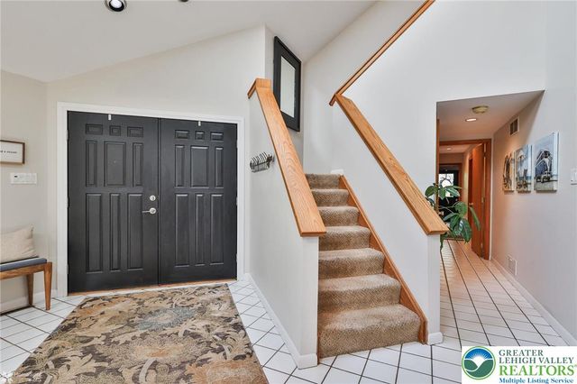 337 WOODLINE Road, Moore Twp, PA 18064