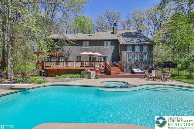 337 WOODLINE Road, Moore Twp, PA 18064