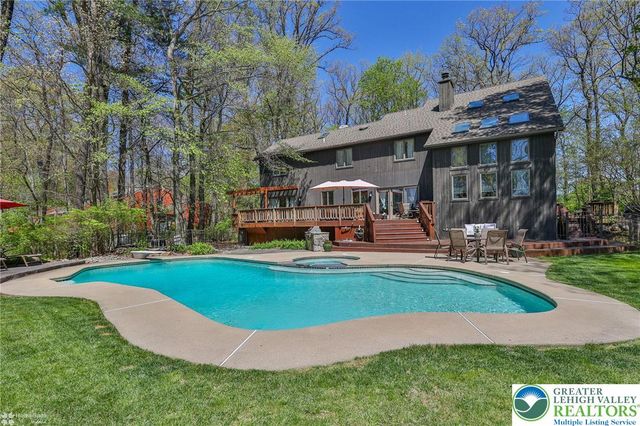 337 WOODLINE Road, Moore Twp, PA 18064