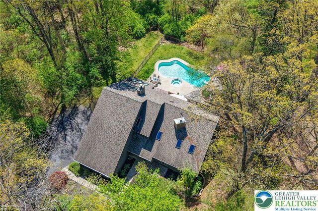 337 WOODLINE Road, Moore Twp, PA 18064
