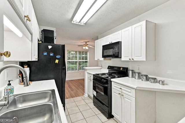 305 Streamside Drive, Roswell, GA 30076