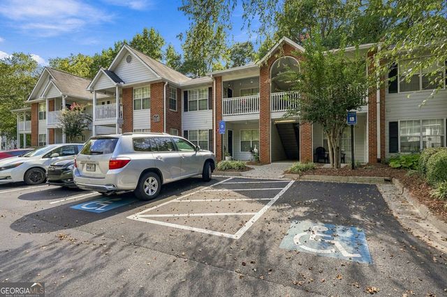 305 Streamside Drive, Roswell, GA 30076