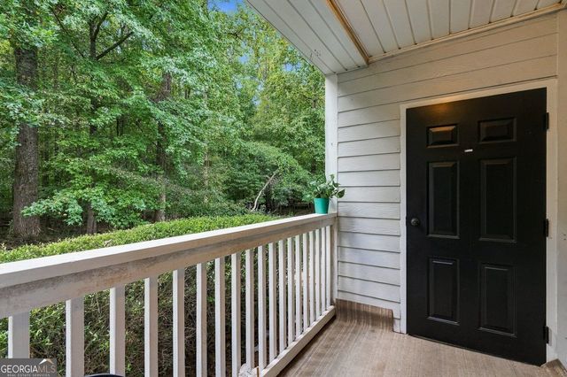 305 Streamside Drive, Roswell, GA 30076