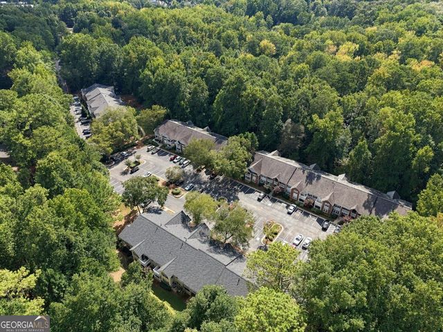 305 Streamside Drive, Roswell, GA 30076