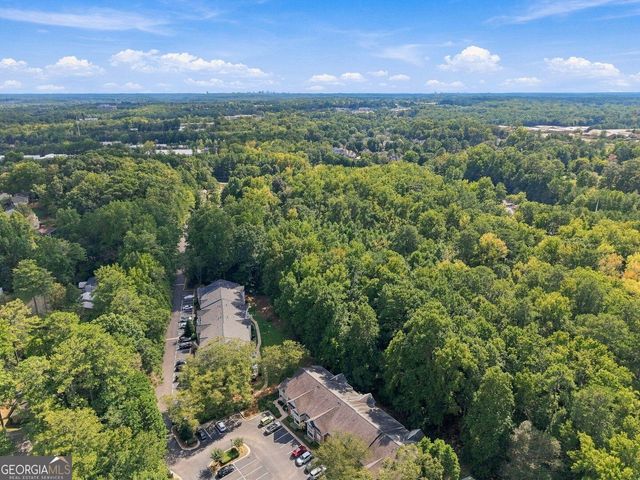 305 Streamside Drive, Roswell, GA 30076