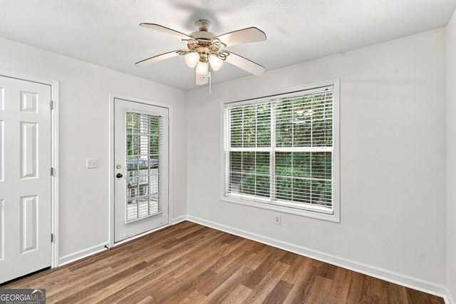 305 Streamside Drive, Roswell, GA 30076