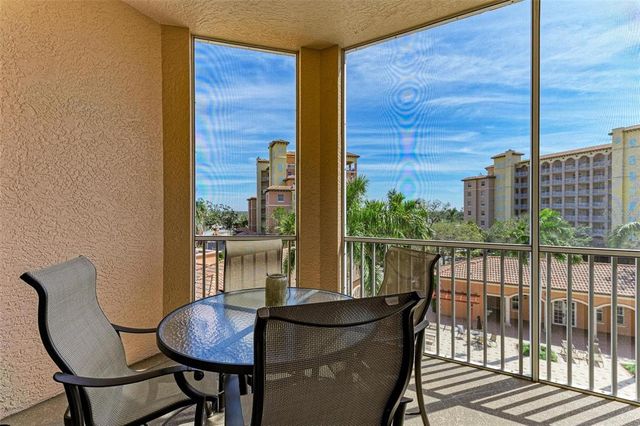 5591 CANNES CIRCLE 403, Sarasota, FL 34231