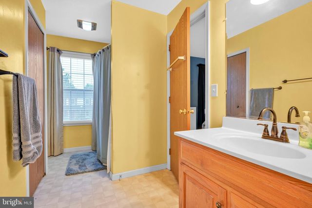 139 CHELMSFORD DR, Marietta, PA 17547