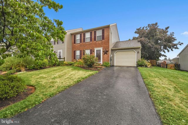139 CHELMSFORD DR, Marietta, PA 17547