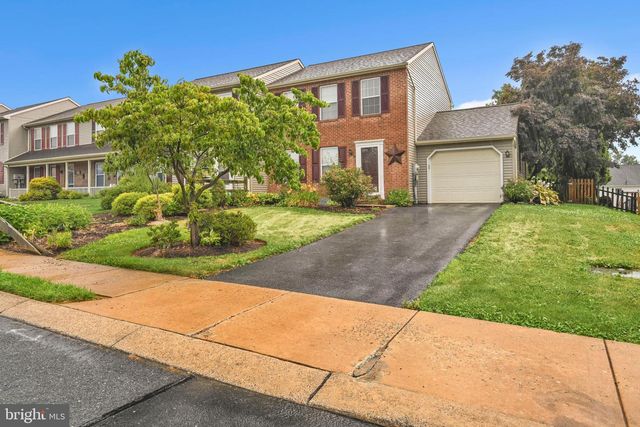 139 CHELMSFORD DR, Marietta, PA 17547