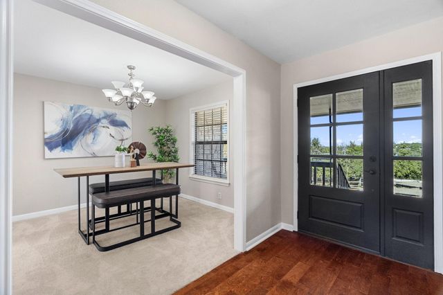 1043 Windmill RD, Dripping Springs, TX 78620