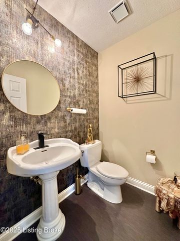 102 Dover Ct, Elizabethtown, KY 42701