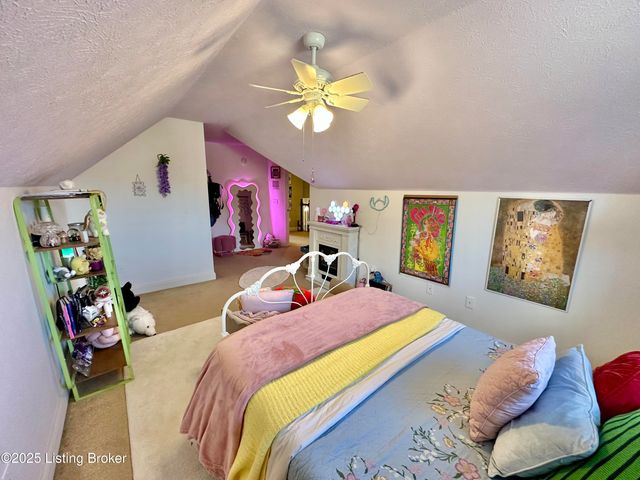 102 Dover Ct, Elizabethtown, KY 42701