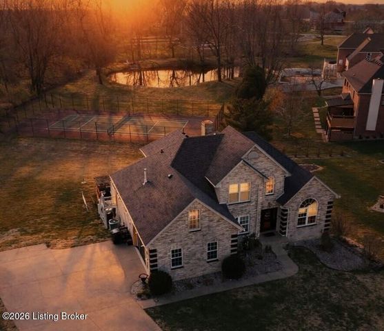 102 Dover Ct, Elizabethtown, KY 42701