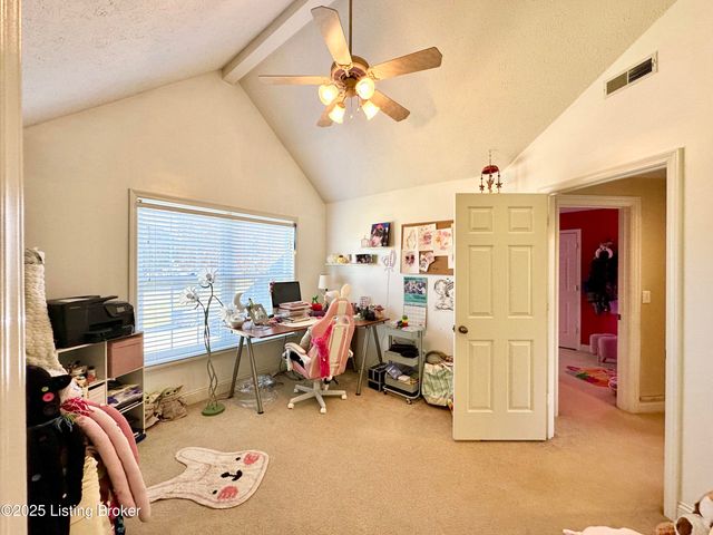 102 Dover Ct, Elizabethtown, KY 42701