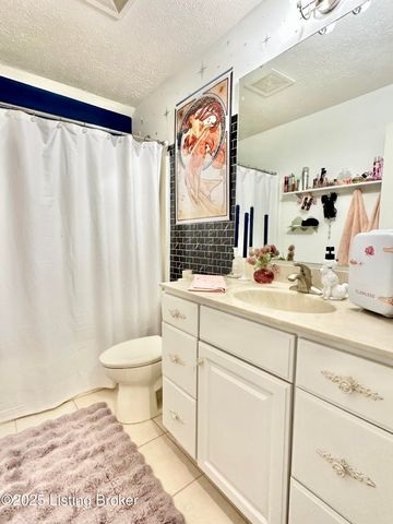 102 Dover Ct, Elizabethtown, KY 42701