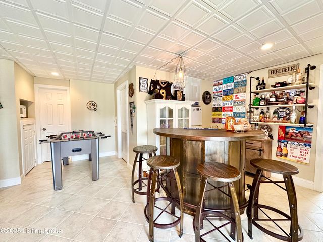 102 Dover Ct, Elizabethtown, KY 42701