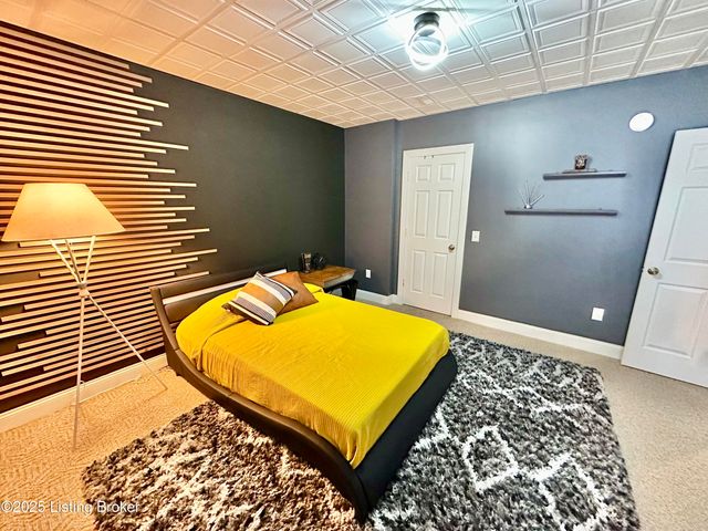 102 Dover Ct, Elizabethtown, KY 42701