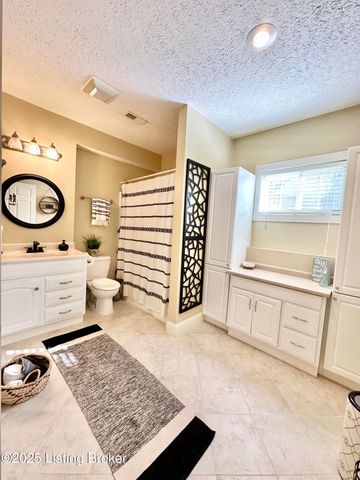 102 Dover Ct, Elizabethtown, KY 42701