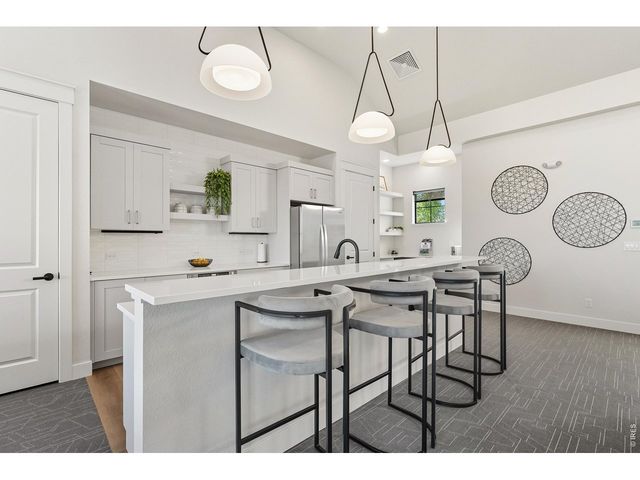 4260 Vulcan Creek Dr 207, Loveland, CO 80538