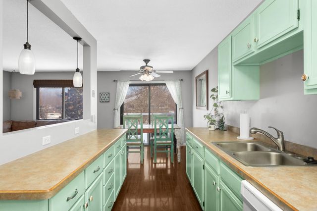 13611 86th Avenue N, Maple Grove, MN 55369