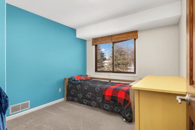 13611 86th Avenue N, Maple Grove, MN 55369