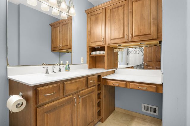 13611 86th Avenue N, Maple Grove, MN 55369