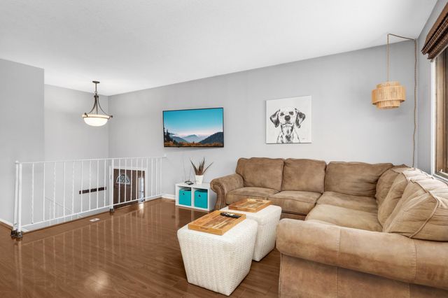 13611 86th Avenue N, Maple Grove, MN 55369