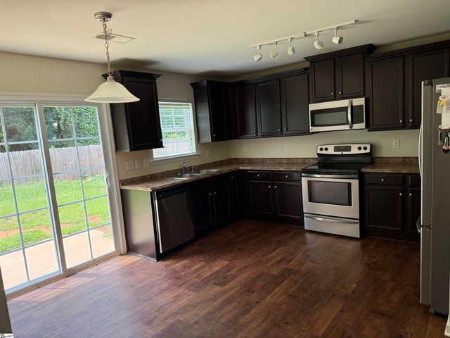 415 Victory Lane, Moore, SC 29369