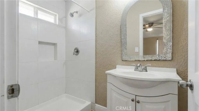 13110 Beaver, Sylmar, CA 91342