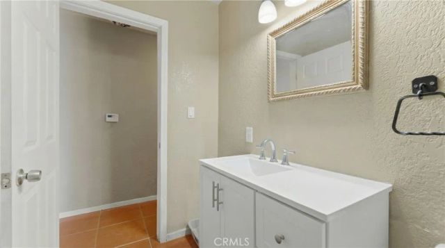 13110 Beaver, Sylmar, CA 91342