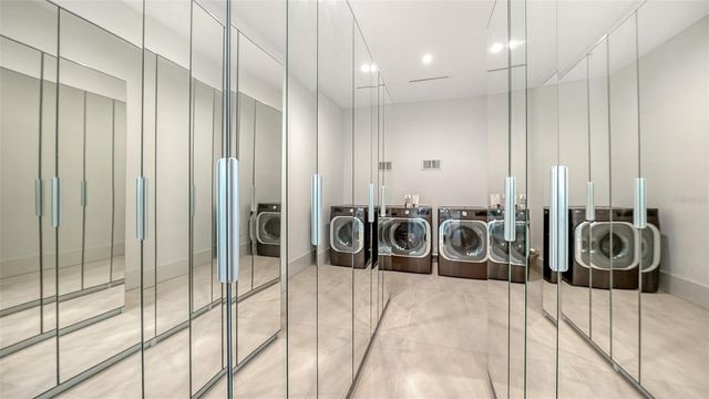 2138 HAWTHORNE STREET, Sarasota, FL 34239