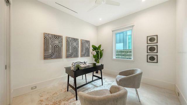 2138 HAWTHORNE STREET, Sarasota, FL 34239