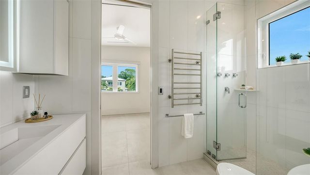 2138 HAWTHORNE STREET, Sarasota, FL 34239