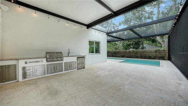 2138 HAWTHORNE STREET, Sarasota, FL 34239
