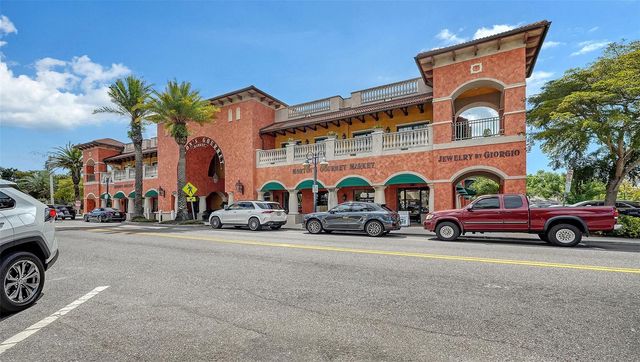 2138 HAWTHORNE STREET, Sarasota, FL 34239