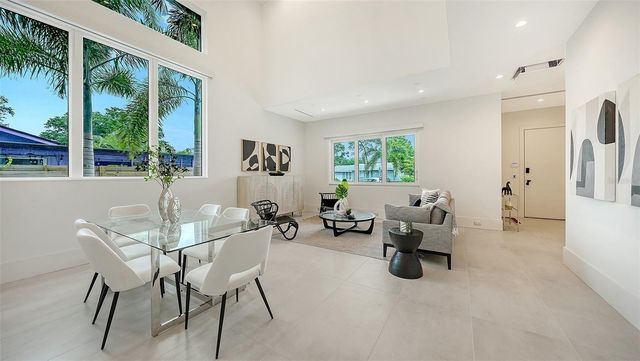 2138 HAWTHORNE STREET, Sarasota, FL 34239