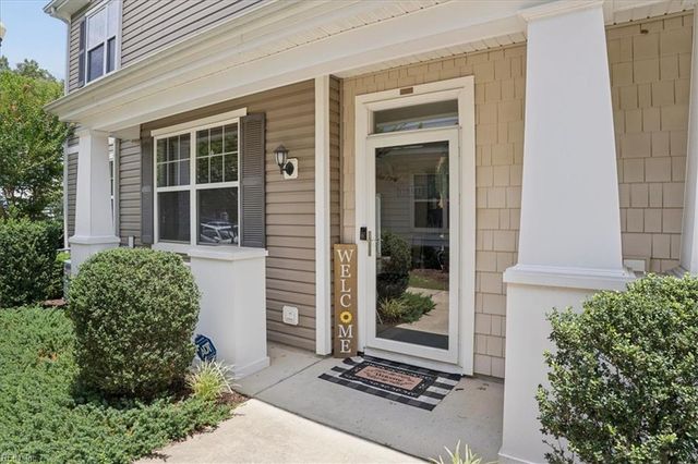 2409 Leytonstone DR, Chesapeake, VA 23321