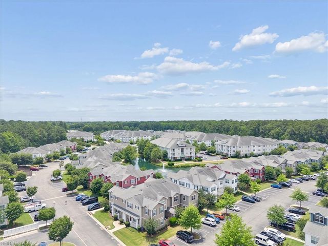 2409 Leytonstone DR, Chesapeake, VA 23321