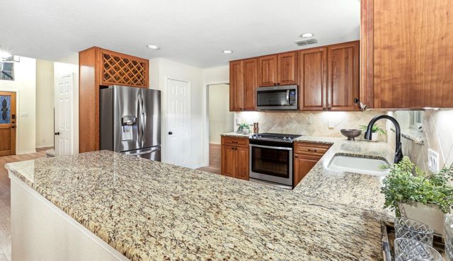 1901 Spring Hollow PATH, Round Rock, TX 78681