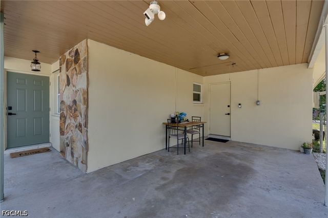 4855 West DR, Fort Myers, FL 33907