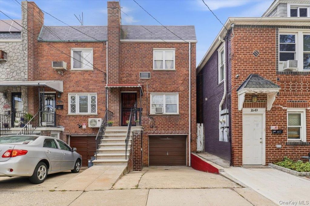 1647 Radcliff Avenue, Bronx, NY 10462 — exterior