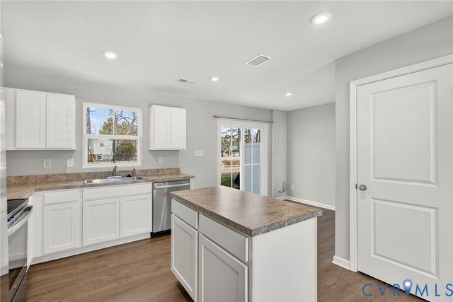 1136 Canterbury Ridge Rd, Richmond, VA 23224