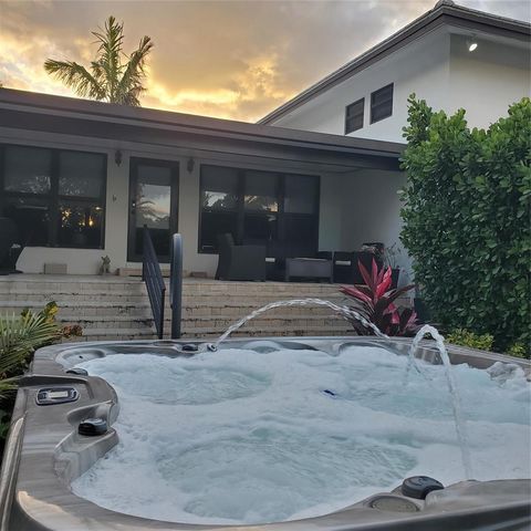 2009 Admirals Way, Fort Lauderdale, FL 33316