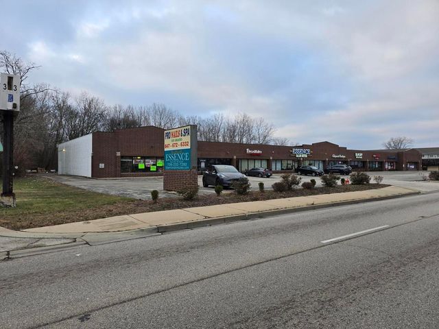 3701 W Grand Avenue, Gurnee, IL 60031