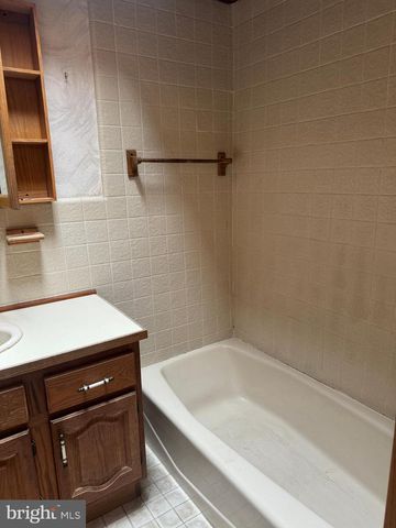 1088 TAYLOR DR, Folcroft, PA 19032